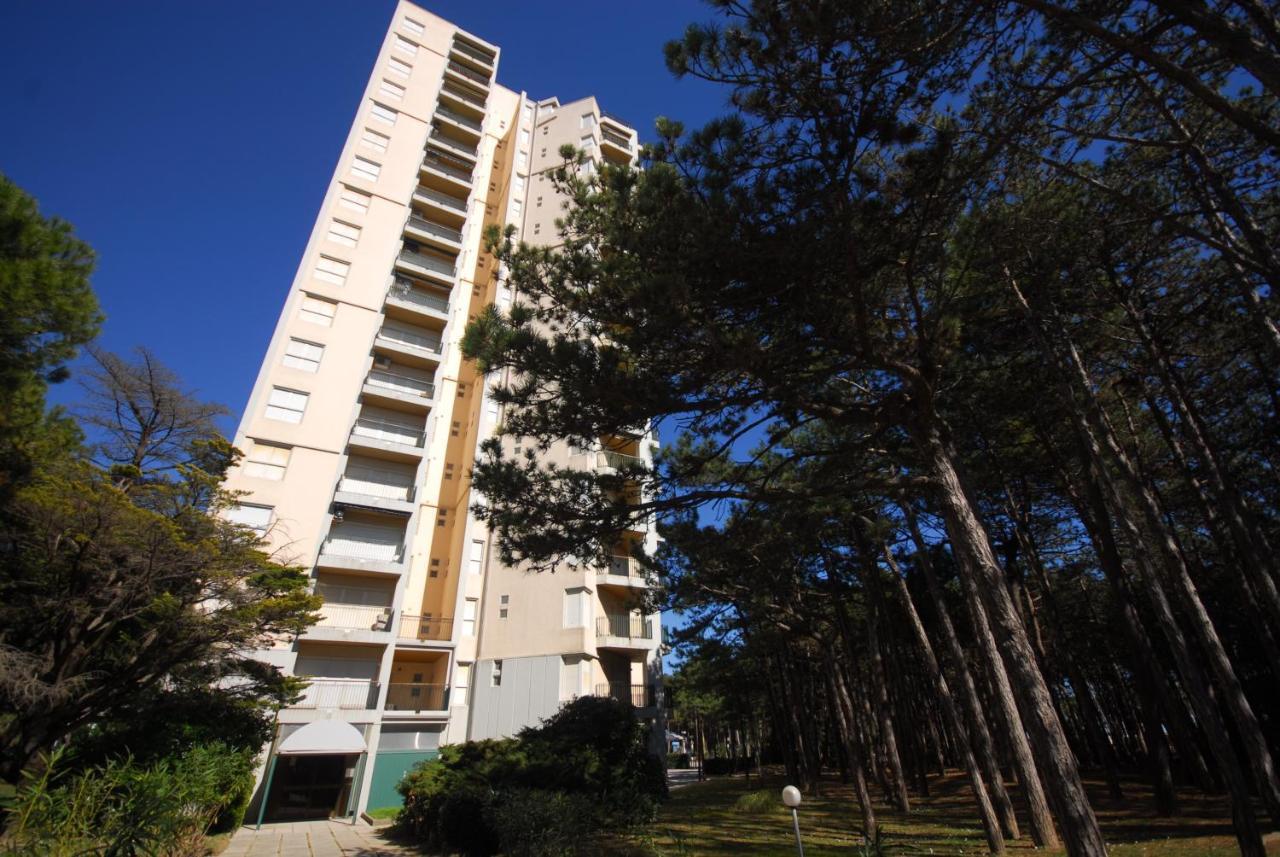 Residence Excelsior Lignano Sabbiadoro Exterior photo