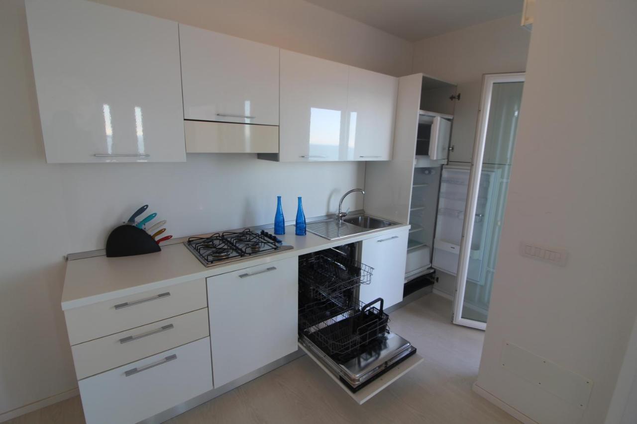Residence Excelsior Lignano Sabbiadoro Exterior photo