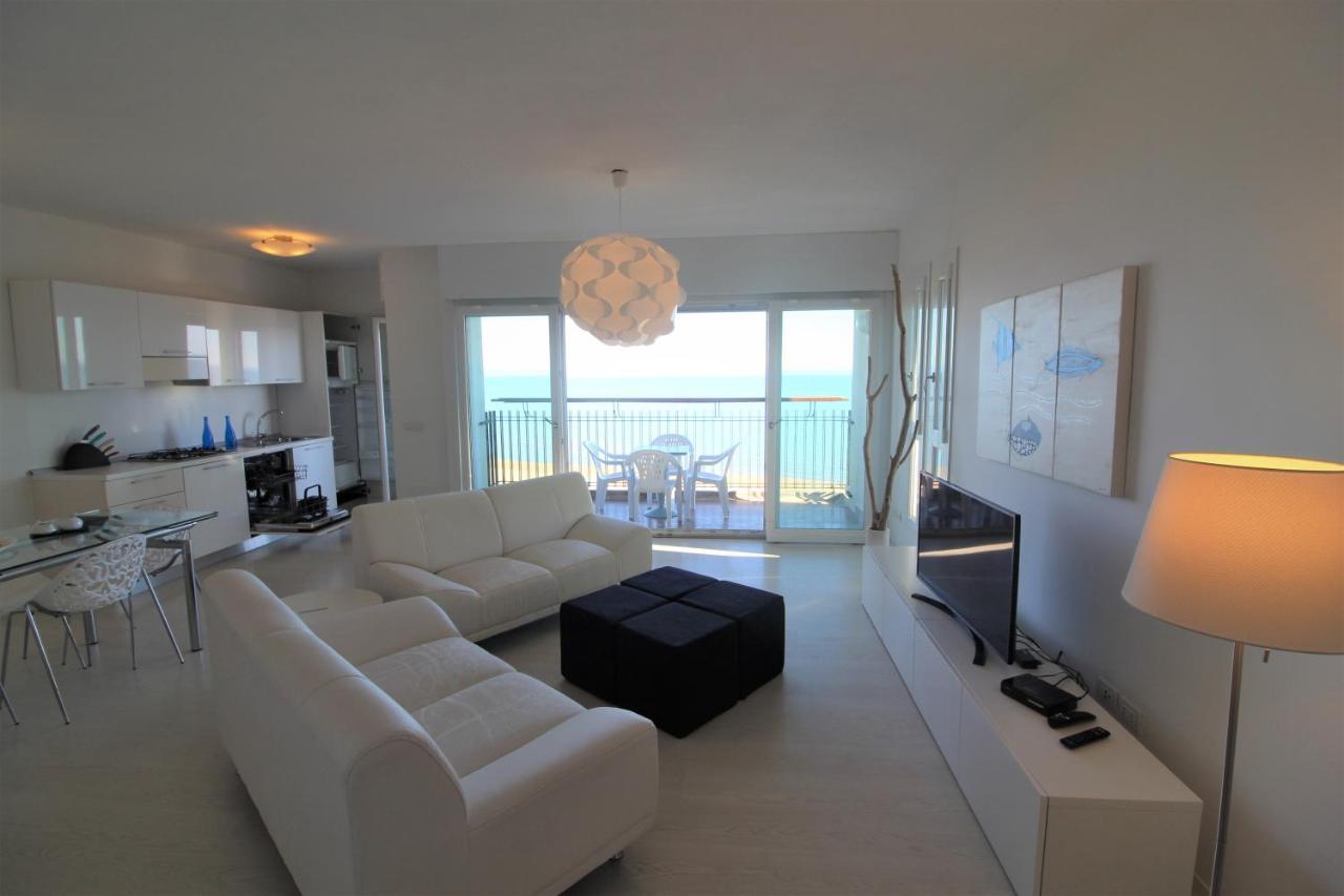 Residence Excelsior Lignano Sabbiadoro Exterior photo