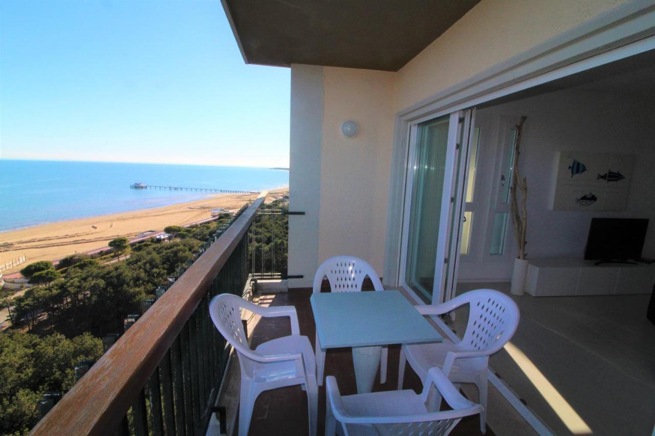 Residence Excelsior Lignano Sabbiadoro Exterior photo