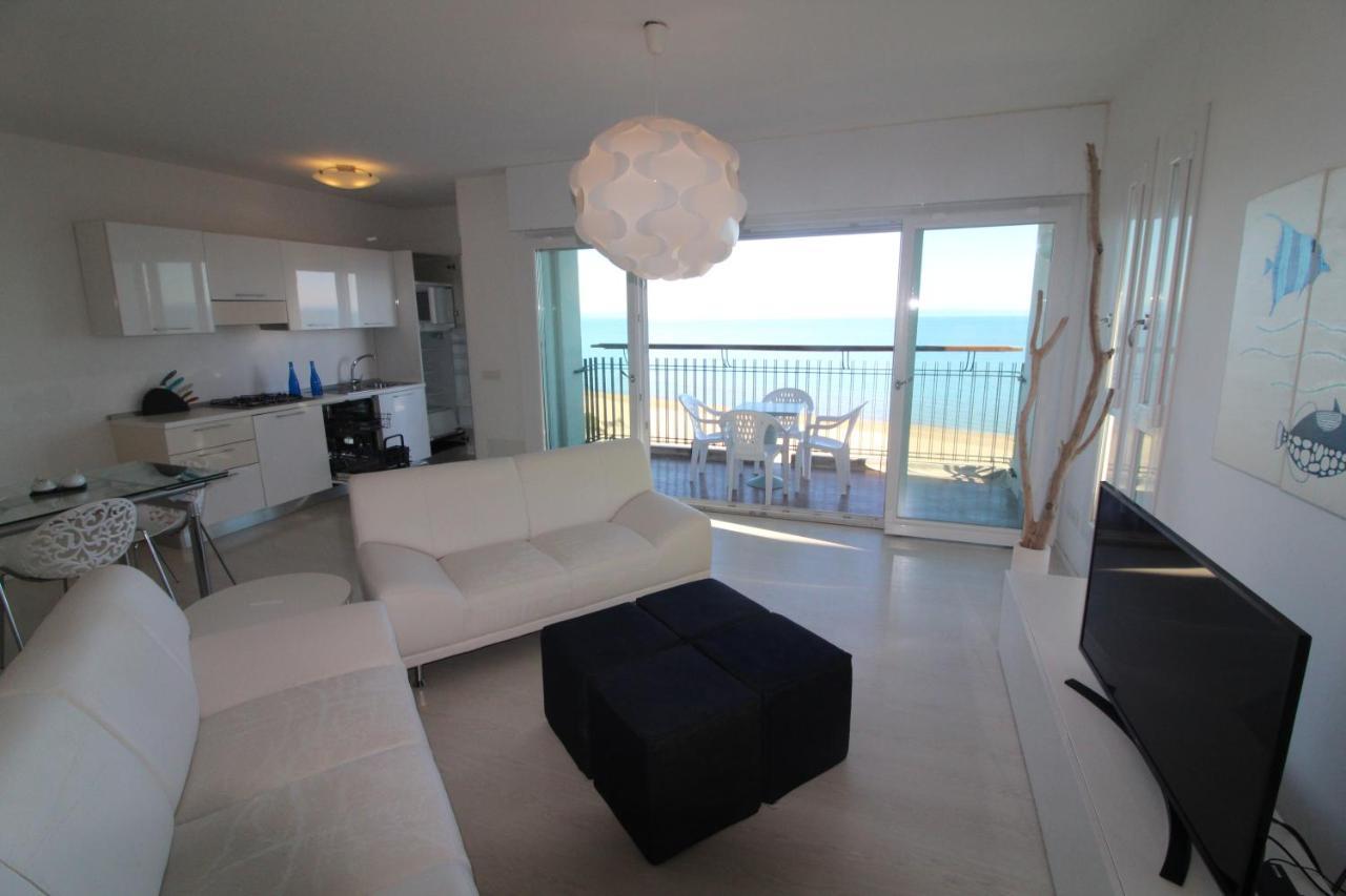 Residence Excelsior Lignano Sabbiadoro Exterior photo