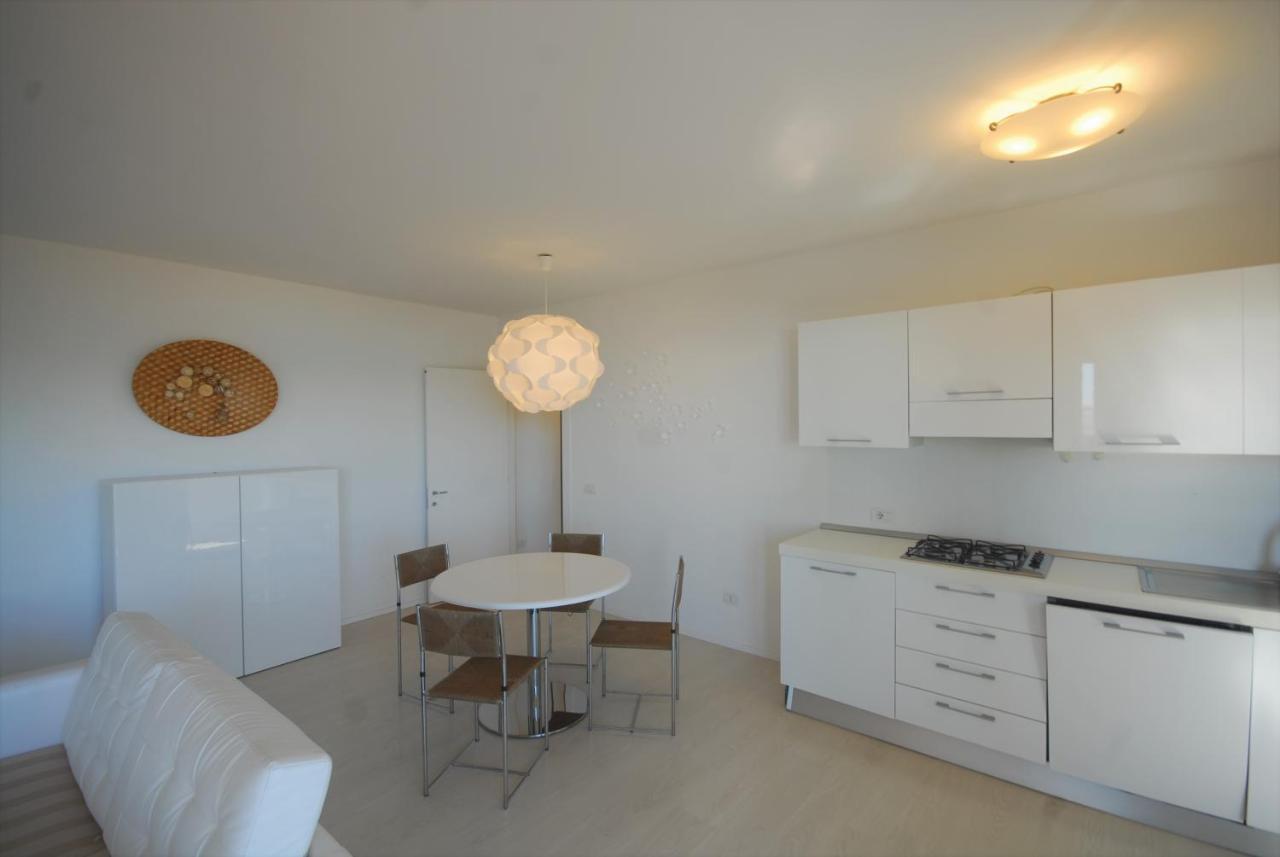 Residence Excelsior Lignano Sabbiadoro Exterior photo