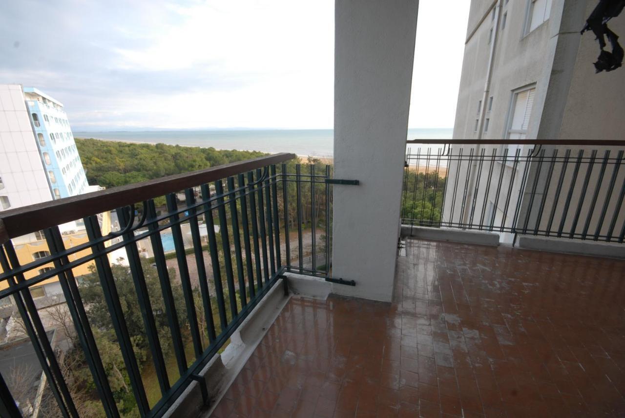 Residence Excelsior Lignano Sabbiadoro Exterior photo